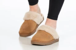 Chestnut BILLY Cozy Sling Scuff 21 Chestnut BILLY Cozy Sling Scuff -Fashion Shoe Store BK22447 250 studio standing 2 940x614 c6b042ef 0138 47e3 9ec5 e2923ae99cba