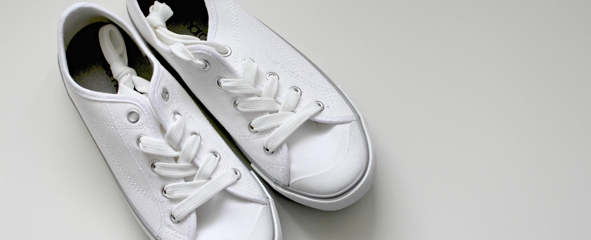 Front Page -Fashion Shoe Store sports shoe 2465915 1920